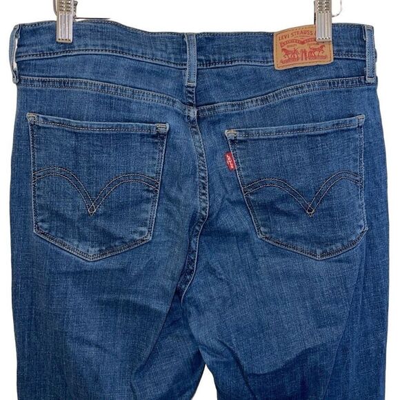 Levi's Women's Classic Denim Dark Wash Bootcut Jeans Navy Blue Size 8 - Picture 4 of 10